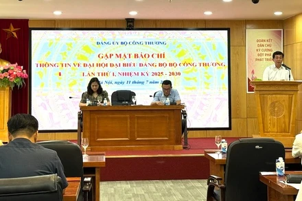 Phó Bí thư chuyên trách Đảng uỷ Bộ Công thương Phan Văn Bản thông tin về Đại hội đại biểu Đảng bộ Bộ Công thương lần thứ I, nhiệm kỳ 2025-2030.