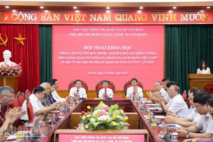 Hội thảo khoa học: “Đồng chí Nguyễn Duy Trinh - Người cộng sản kiên cường, nhà ngoại giao tài năng của Đảng và cách mạng Việt Nam”. (Ảnh: SƠN TÙNG)