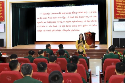 Tổng cục Hậu cần-Kỹ thuật tổ chức khai mạc lớp bồi dưỡng kiến thức dân tộc cho 500 cán bộ làm công tác dân vận khu vực phía bắc, nam.