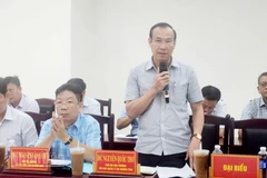 Ông Nguyễn Quốc Thơ, Phó Chi cục trưởng Chi cục Quản lý thị trường tỉnh An Giang phát biểu tại giao ban báo chí định kỳ tháng 11/2025, do tỉnh An Giang tổ chức. 