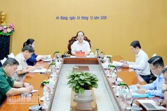 Quang cảnh cuộc họp.