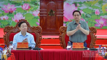 Thủ tướng Chính phủ Phạm Minh Chính chủ trì hội nghị. (Ảnh: THANH GIANG)
