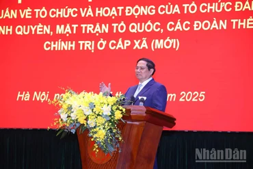Thủ tướng Chính phủ Phạm Minh Chính phát biểu ý kiến tại hội nghị. (Ảnh: TRẦN HẢI)
