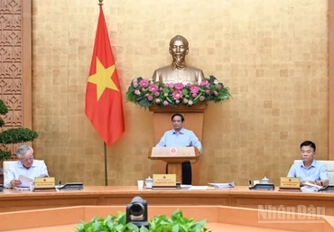 Thủ tướng Chính phủ Phạm Minh Chính chủ trì phiên họp Chính phủ thường kỳ tháng 7 trực tuyến với các tỉnh, thành phố trực thuộc Trung ương. (Ảnh: TRẦN HẢI)