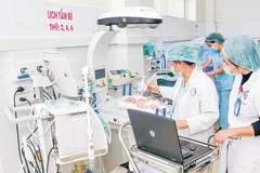 Bệnh viện Sản Nhi tỉnh Lào Cai trang bị nhiều thiết bị hiện đại để bảo đảm thân nhiệt cho trẻ sơ sinh.