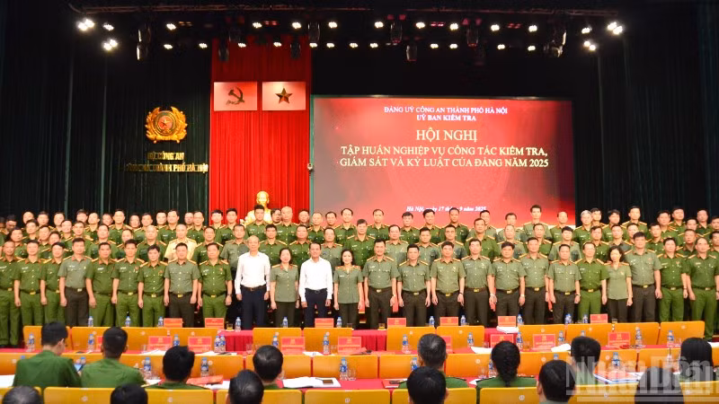 Hình ảnh tại hội nghị. (Ảnh: PHẠM CƯỜNG)