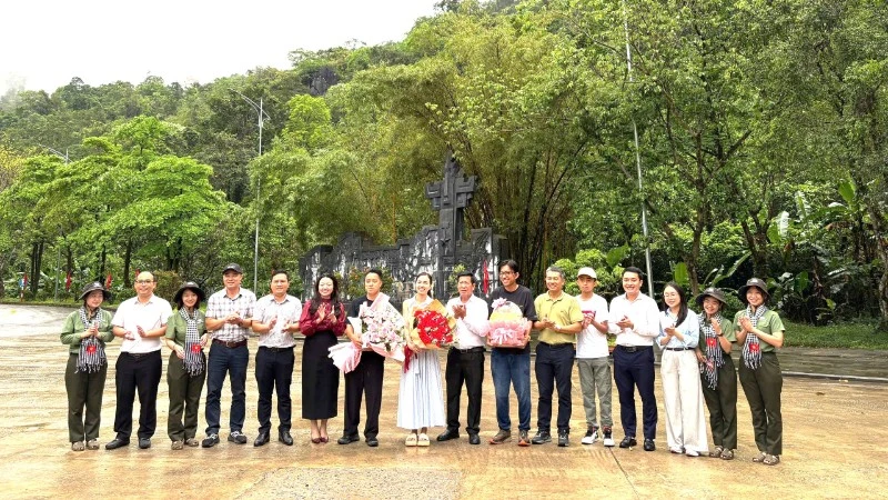 Đoàn phim 'Thám tử Kiên' ghi hình tại Phong Nha-Kẻ Bàng, Quảng Trị