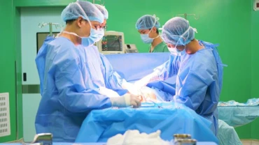 Ca mổ diễn ra thành công cứu sản phụ và thai nhi. (Ảnh: TRÚC ĐÀO)
