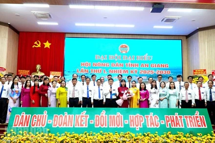 Ban Chấp hành Hội Nông dân tỉnh An Giang lần thứ I nhiệm kỳ 2025-2030 ra mắt Đại hội.