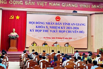 Quang cảnh kỳ họp. 