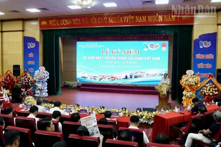 Lễ kỷ niệm 80 năm Ngày truyền thống Hải quan Việt Nam của Chi cục Hải quan khu vực VI.