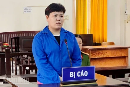 Bị cáo Nguyễn Thị Yến Ly. (Ảnh: VĂN VŨ)