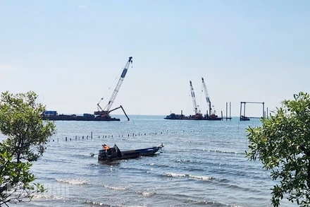 Sự cố mất điện tuyến cáp ngầm 110kV Hà Tiên-Phú Quốc gây mất điện đặc khu Phú Quốc.