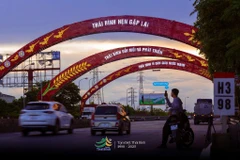 Mọi đổi mới đều hướng đến phát triển, chắc hẳn anh Nguyễn Hoàng Sơn cũng muốn lan tỏa thông điệp ấy khi đăng tải những hình ảnh tham gia trend Tỉnh xưa tên cũ.