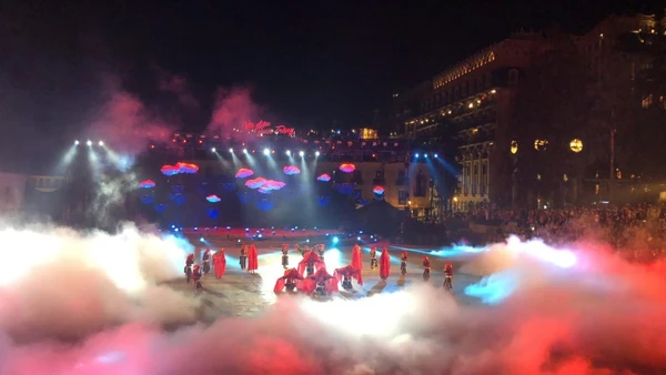 Hai chương trình nghệ thuật "Thiêng" và "Vũ điệu dưới trăng" có sự tham gia của đông đảo nghệ nhân và nhân dân các dân tộc diễn ra tại Sa Pa, Lào Cai trong tháng 11/2025.