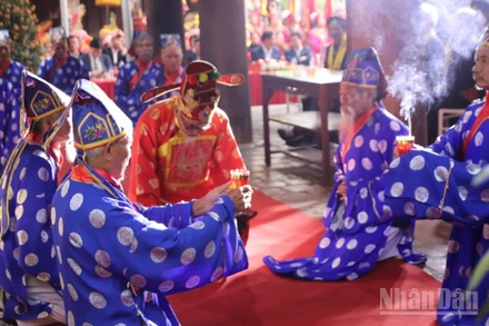 Lễ khai chỉ tại Lễ hội chùa Keo mùa xuân năm Bính Ngọ 2026.