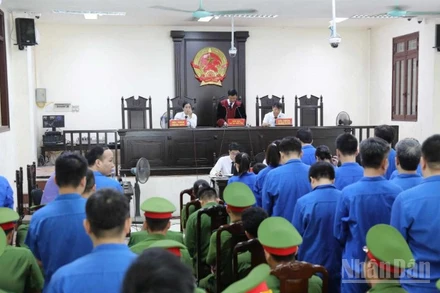 Quang cảnh phiên tòa.