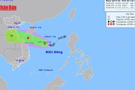 [Video] Áp thấp nhiệt đới trên Biển Đông có khả năng mạnh lên thành bão