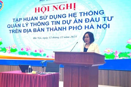 Bà Trần Thị Dung-Trưởng phòng Công nghệ thông tin và Chuyển đổi số phát biểu.
