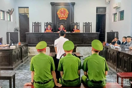 Quang cảnh phiên tòa.