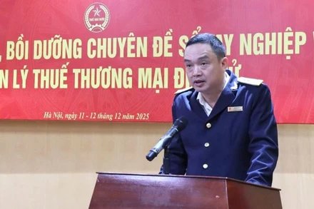 Ông Cáp Quý Phúc-Chi Cục trưởng Chi cục Thuế thương mai điện tử phát biểu khai mạc lớp tập huấn.