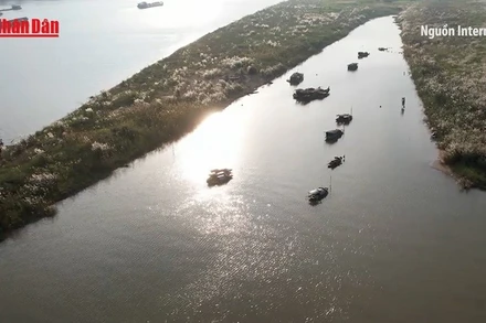 [Video] Sông ngòi Việt Nam đối mặt với nguy cơ cạn kiệt nguồn nước