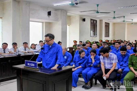 Các bị cáo tại phiên tòa.