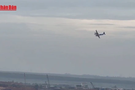 [Video] Chuyến bay hiệu chuẩn đầu tiên tại sân bay Long Thành