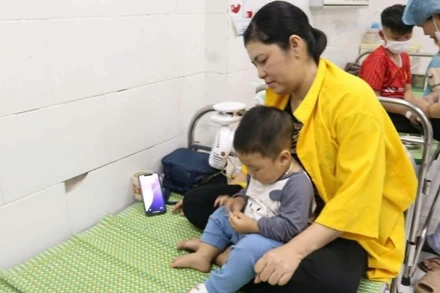 Sức khỏe cháu bé 11 tháng tuổi đã ổn định. (Ảnh: Bệnh viện cung cấp)