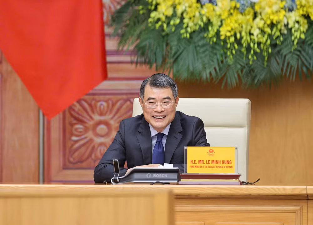 Thủ tướng phát biểu tại Hội nghị Thượng đỉnh trực tuyến AZEC mở rộng. (Ảnh: NHẬT BẮC)