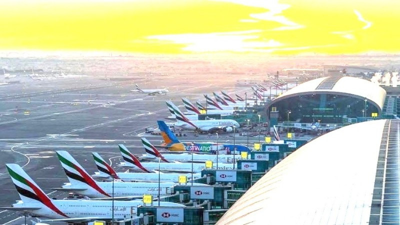 UAE mở lại không phận sau khi đóng cửa khẩn cấp: Hàng không dần ổn định trở lại