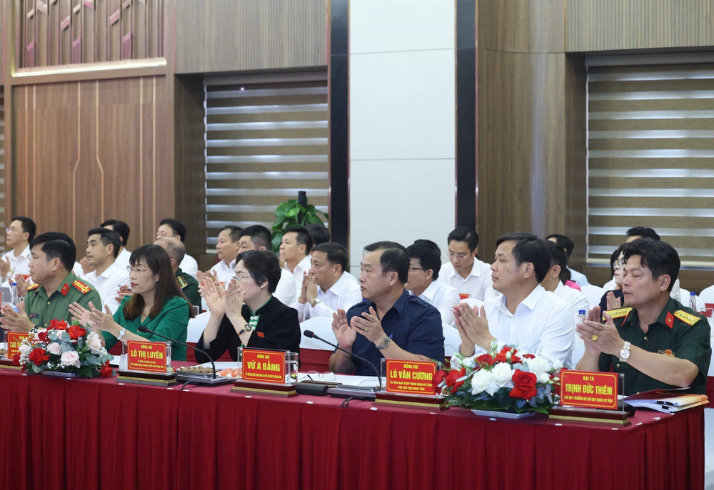 Các đại biểu tham dự buổi làm việc. (Ảnh: Thống Nhất/TTXVN) baclam2.jpg