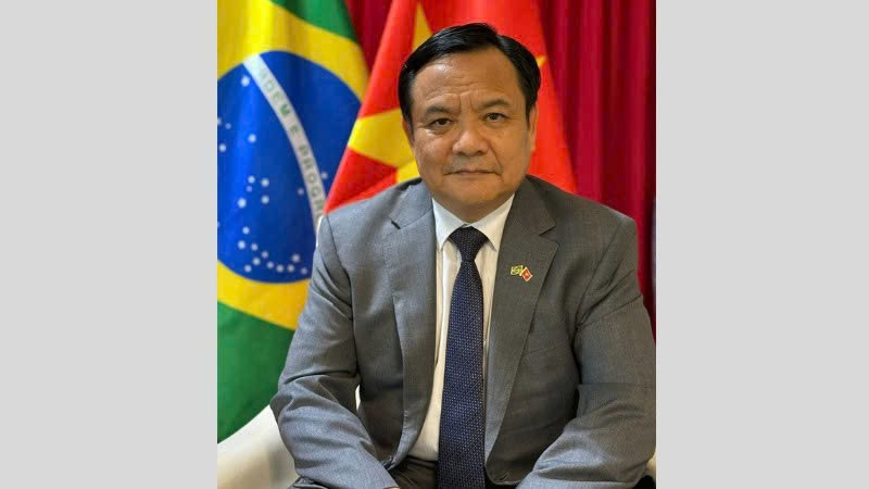 Đại sứ Việt Nam tại Brazil Bùi Văn Nghị. anh-nghi.jpg