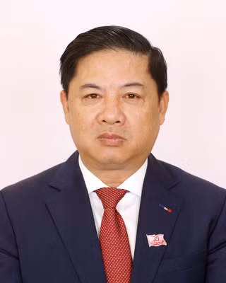 LƯƠNG NGUYỄN MINH TRIẾT