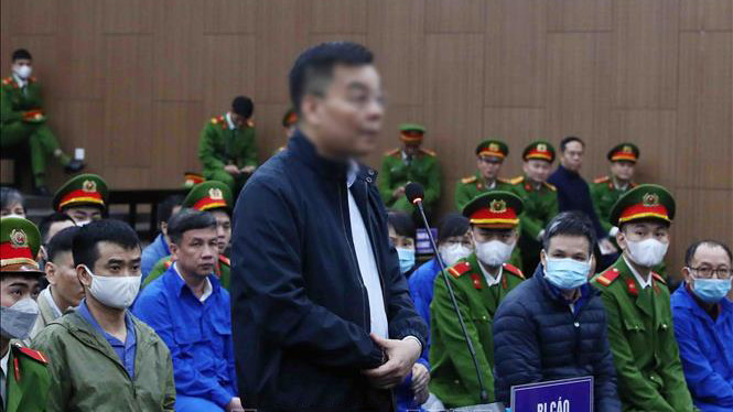 Bị cáo Chu Ngọc Anh, cựu Bộ trưởng Khoa học và Công nghệ khai báo trước tòa.