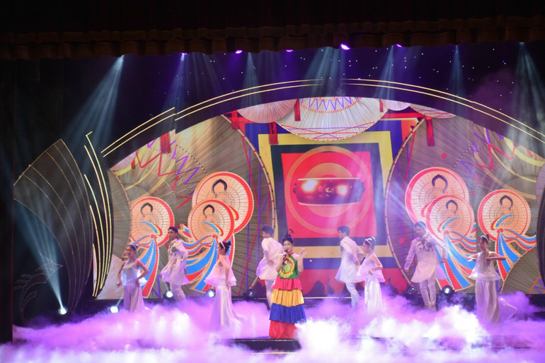 Chương trình nghệ thuật. Chương trình nghệ thuật.