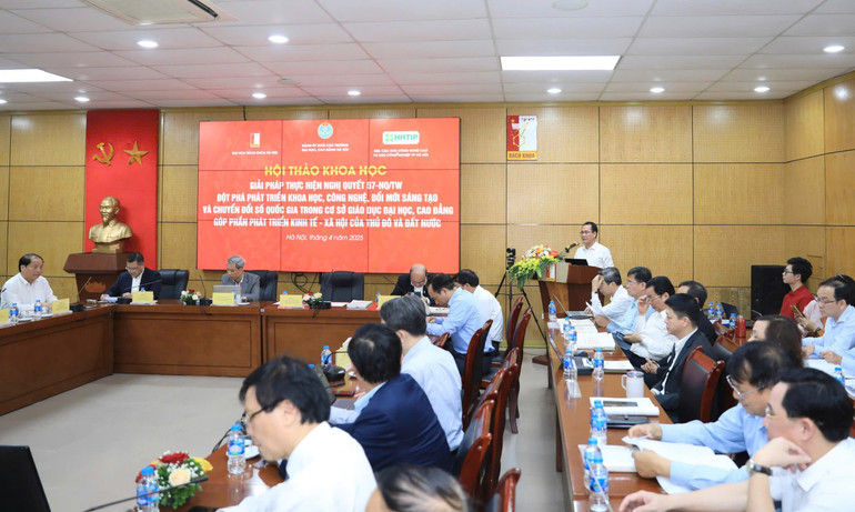 Quang cảnh hội thảo. Quang cảnh hội thảo.