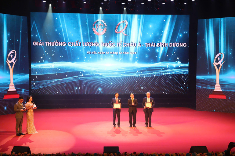 Trao Giải thưởng Chất lượng Quốc tế châu Á-Thái Bình Dương cho 2 doanh nghiệp.