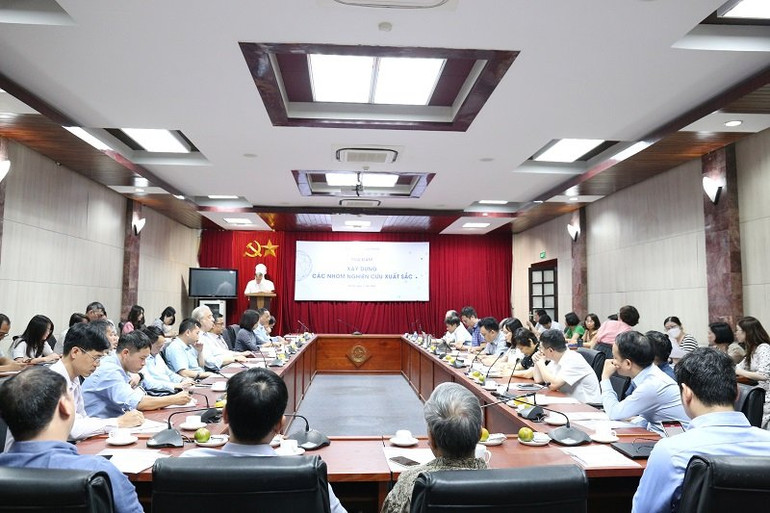 Quang cảnh tọa đàm.