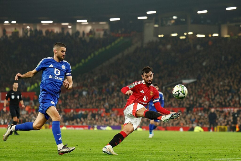 Van Nistelrooy dẫn dắt Manu trong những trận đấu tới. (Ảnh: Goal.com) Van Nistelrooy dẫn dắt Manu trong những trận đấu tới. (Ảnh: Goal.com)