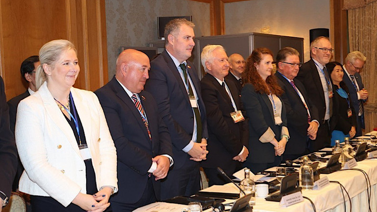 Các doanh nghiệp Ireland dự gặp mặt.