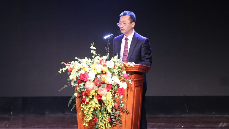 Phó Giám đốc Sở Văn hóa và Thể thao Hà Nội Phạm Xuân Tài phát biểu bế mạc Liên hoan. (Ảnh: Linh Trần) Phó Giám đốc Sở Văn hóa và Thể thao Hà Nội Phạm Xuân Tài phát biểu bế mạc Liên hoan. (Ảnh: Linh Trần)