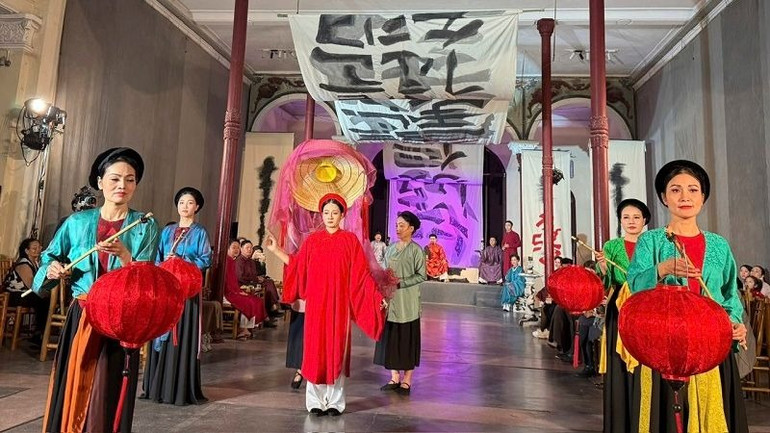 Nhiều nét văn hóa độc đáo được đưa vào vở diễn.