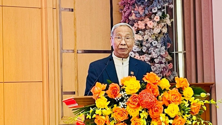 Phó Giáo sư, Tiến sĩ Đỗ Văn Trụ, Chủ tịch Hội Di sản văn hóa Việt Nam tổng kết Hội thảo.