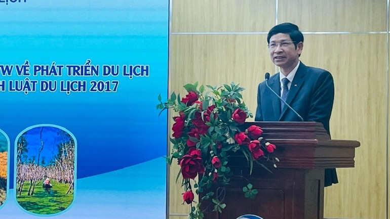 Thứ trưởng Văn hóa, Thể thao và Du lịch Hồ An Phong phát biểu.