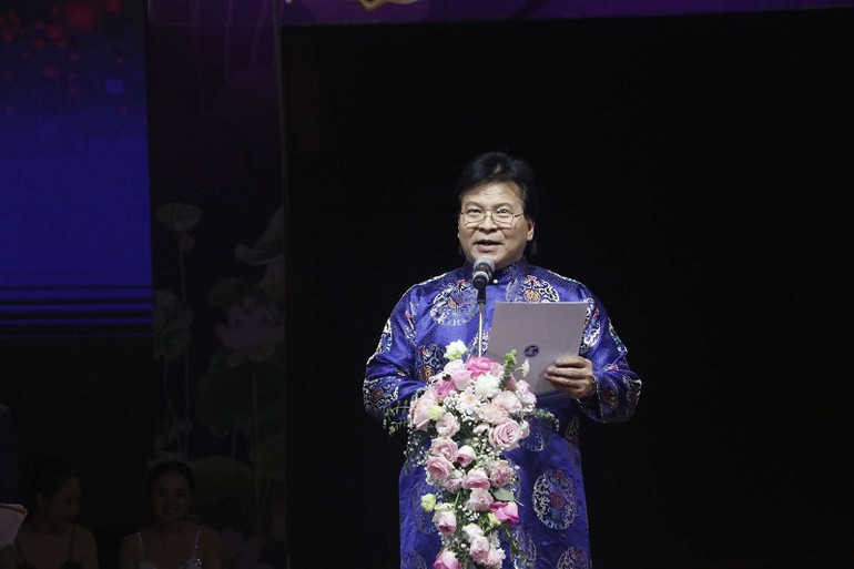 Nghệ sĩ Nhân dân Tống Toàn Thắng đánh giá về chất lượng nghệ thuật cuộc thi. (Ảnh: THÙY DƯƠNG) Nghệ sĩ Nhân dân Tống Toàn Thắng đánh giá về chất lượng nghệ thuật cuộc thi. (Ảnh: THÙY DƯƠNG)