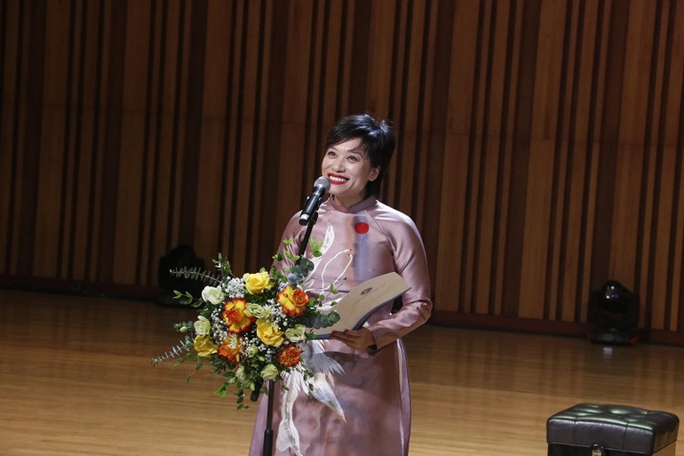 Nghệ sĩ Ưu tú Trần Ly Ly, Quyền Cục trưởng Cục Nghệ thuật biểu diễn phát biểu.