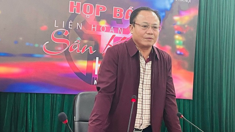 Phó Chủ tịch Hội Nghệ sĩ Sân khấu Việt Nam Nguyễn Đăng Chương phát biểu. Phó Chủ tịch Hội Nghệ sĩ Sân khấu Việt Nam Nguyễn Đăng Chương phát biểu.