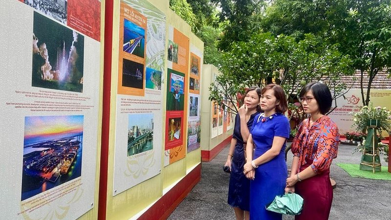 Triển lãm phục vụ khách tham quan đến ngày 30/9/2024. (Ảnh: Hà Vương)