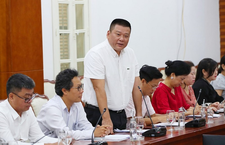 Nhà báo Nguyễn Ngọc Thanh, Trưởng Ban Nhân Dân điện tử (Báo Nhân Dân) phát biểu ý kiến. (Ảnh: TRẦN HUẤN) Nhà báo Nguyễn Ngọc Thanh, Trưởng Ban Nhân Dân điện tử (Báo Nhân Dân) phát biểu ý kiến. (Ảnh: TRẦN HUẤN)